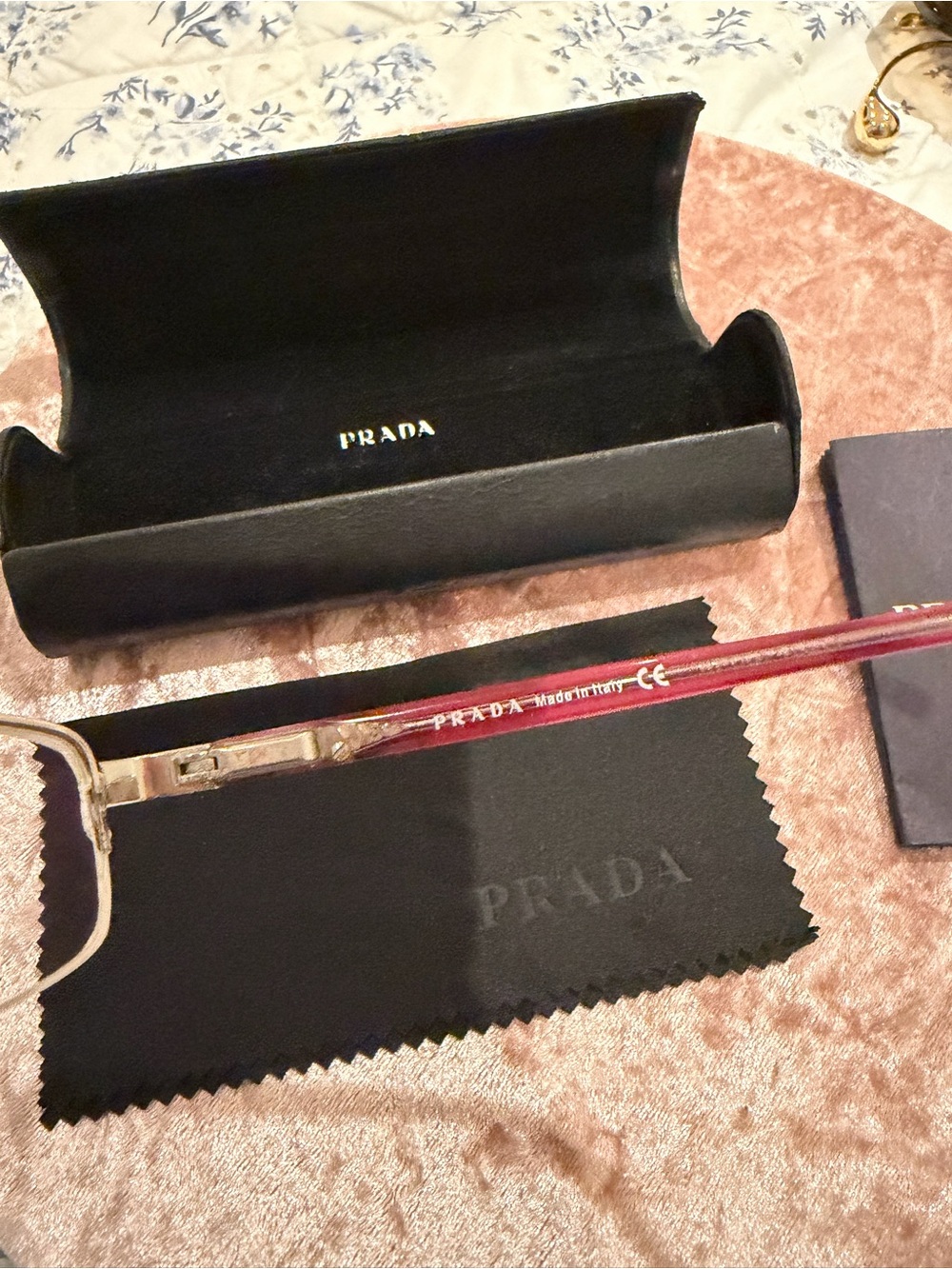 Prada prescription glasses with case - Picture 3 of 6